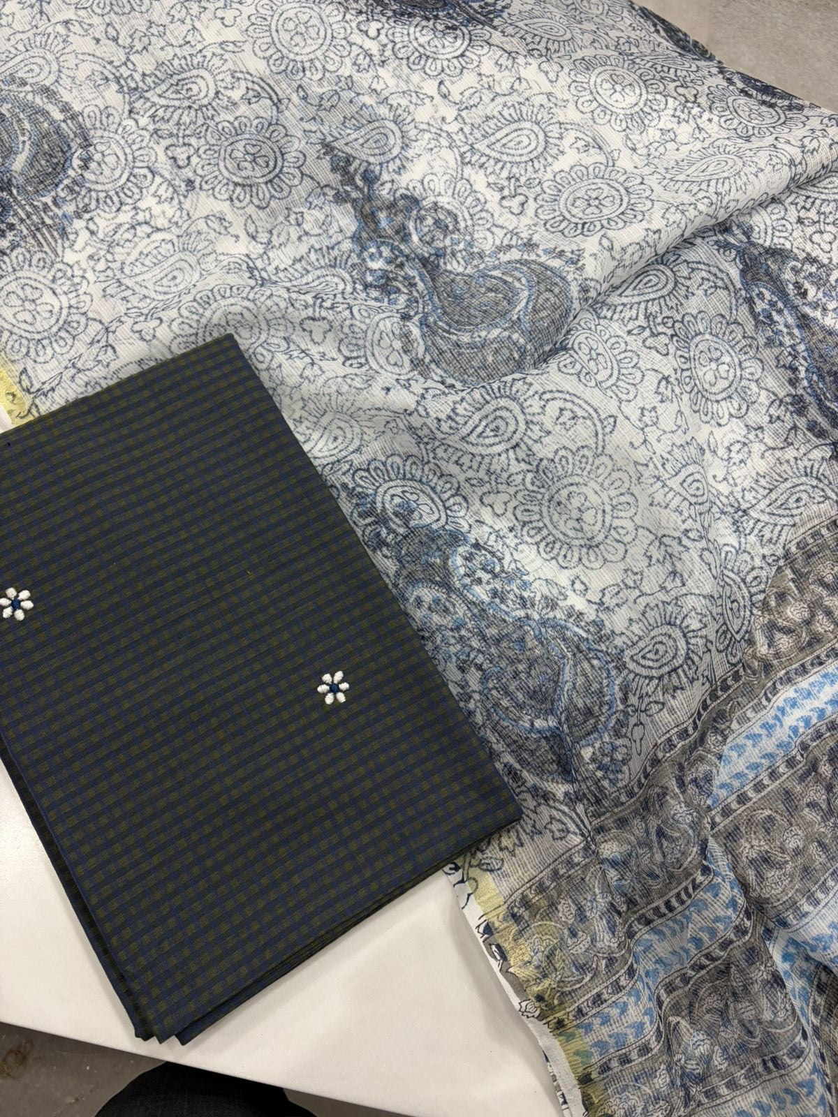 EMBROIDERY HANDLOOM TOP X KOTA PRINTED DUPATTA